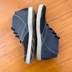 Ahnu women's high tops 8